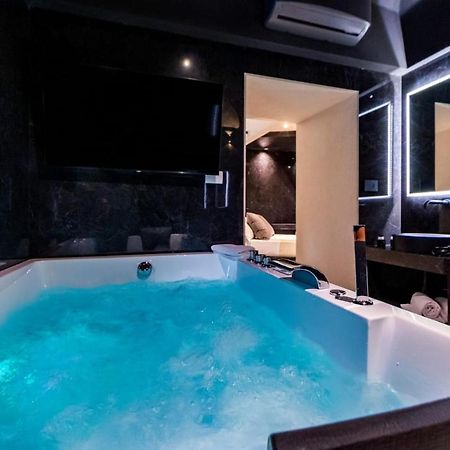 4 Suites " Unconventional Living Rooms " Κατάνια Εξωτερικό φωτογραφία