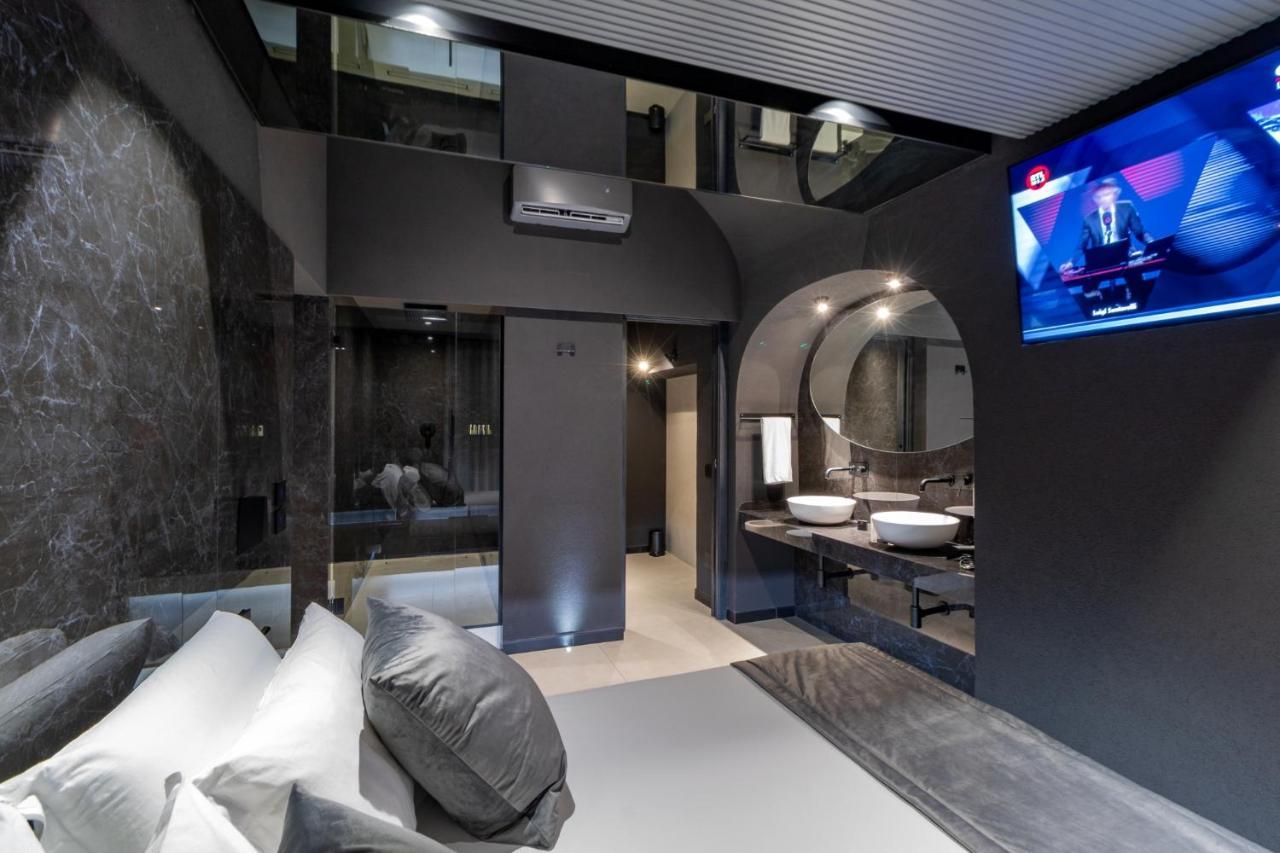 4 Suites " Unconventional Living Rooms " Κατάνια Εξωτερικό φωτογραφία