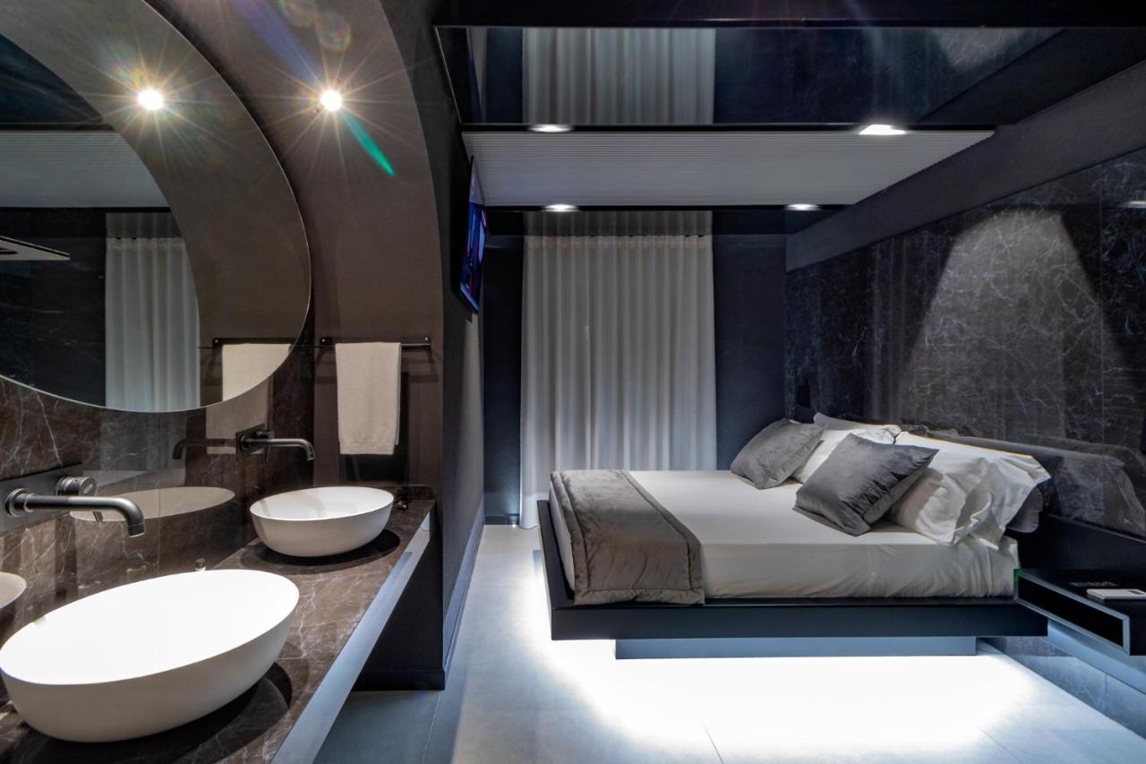 4 Suites " Unconventional Living Rooms " Κατάνια Εξωτερικό φωτογραφία