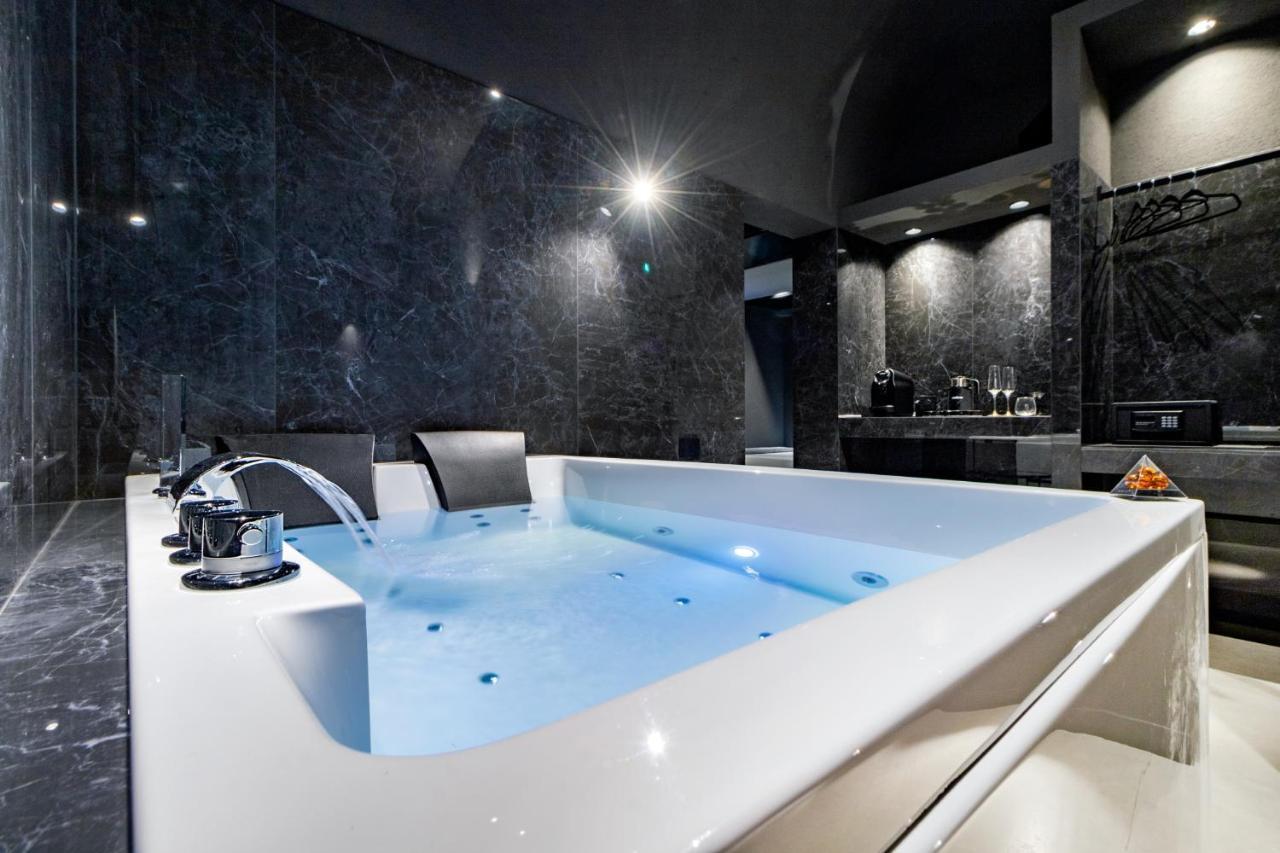 4 Suites " Unconventional Living Rooms " Κατάνια Εξωτερικό φωτογραφία