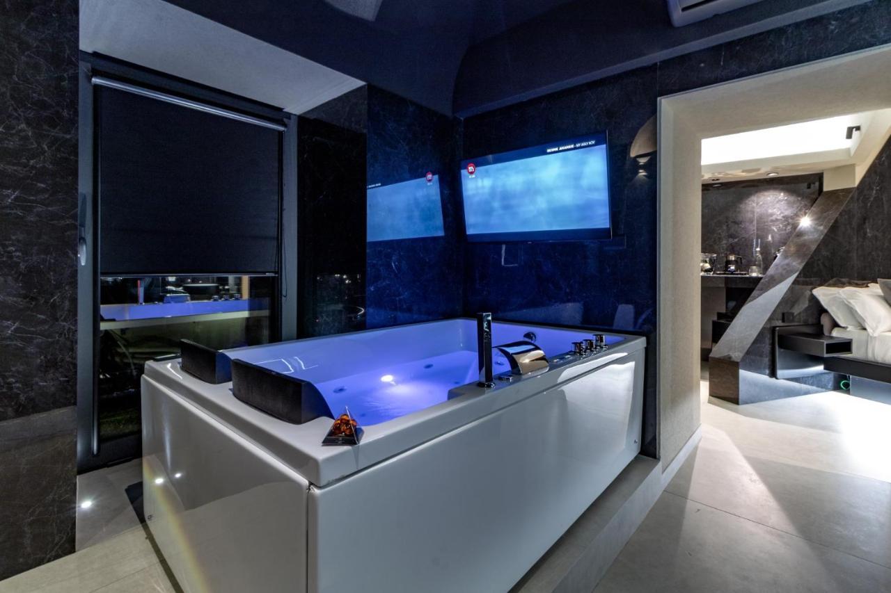 4 Suites " Unconventional Living Rooms " Κατάνια Εξωτερικό φωτογραφία