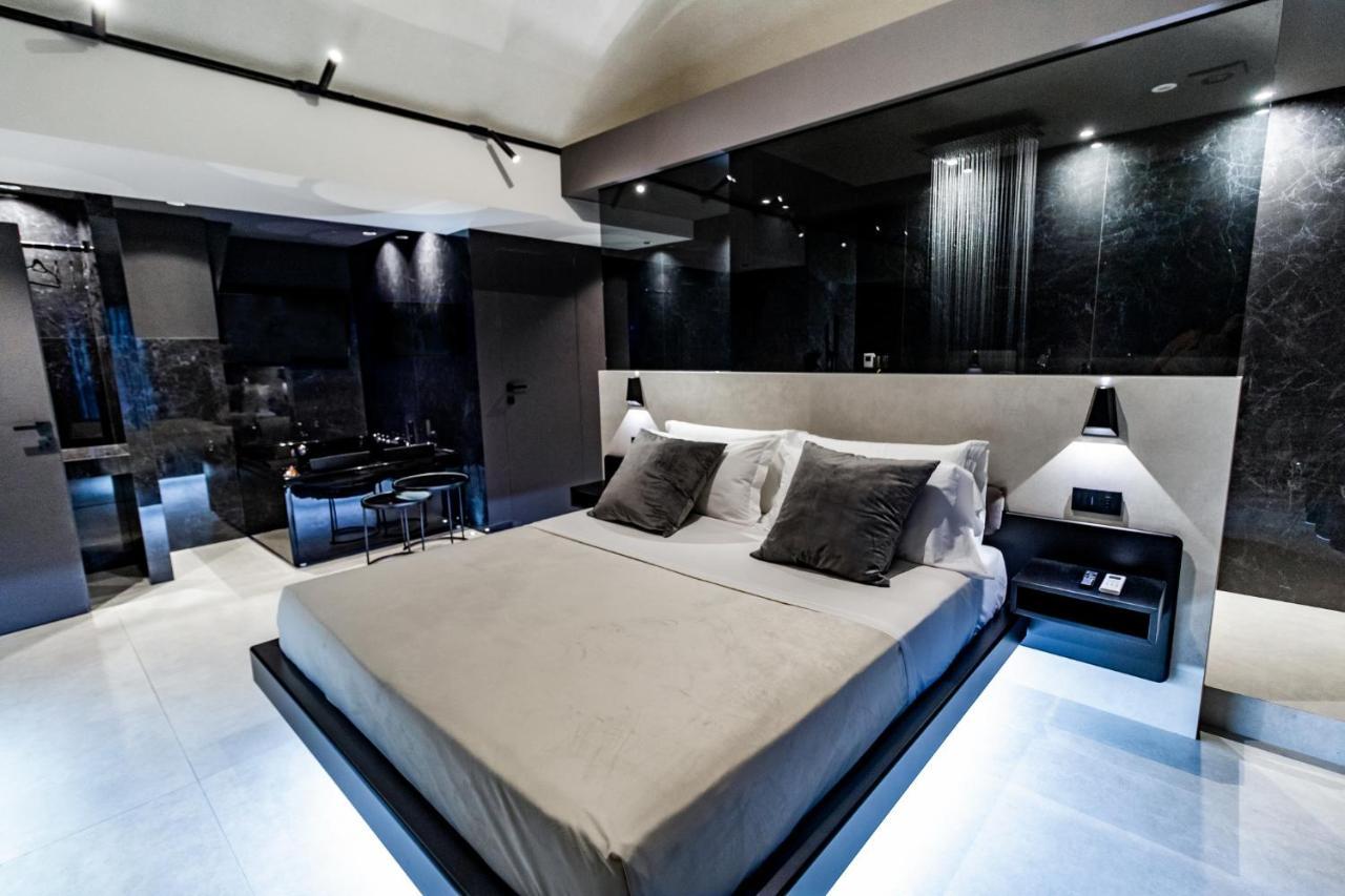 4 Suites " Unconventional Living Rooms " Κατάνια Εξωτερικό φωτογραφία