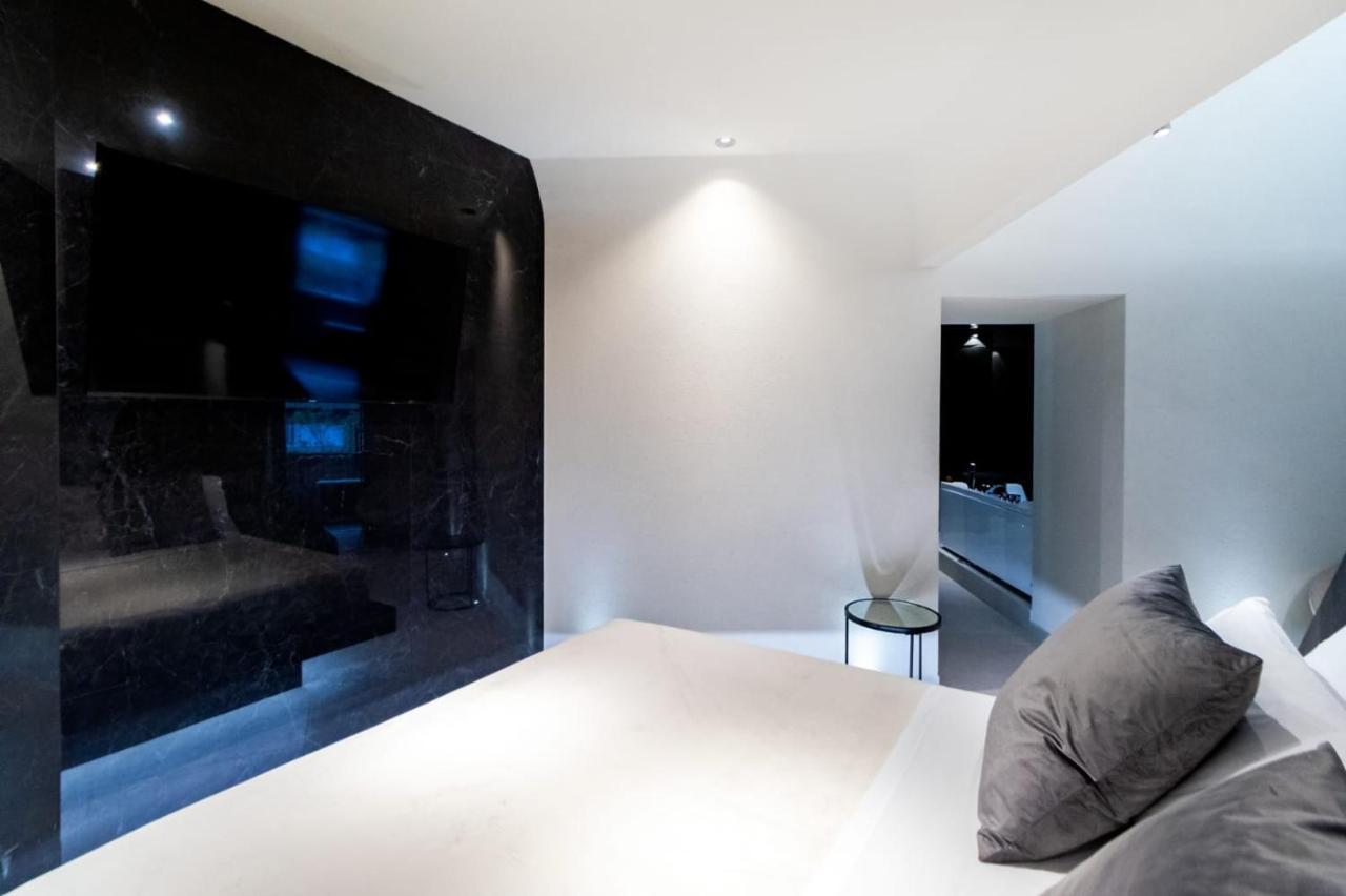 4 Suites " Unconventional Living Rooms " Κατάνια Εξωτερικό φωτογραφία